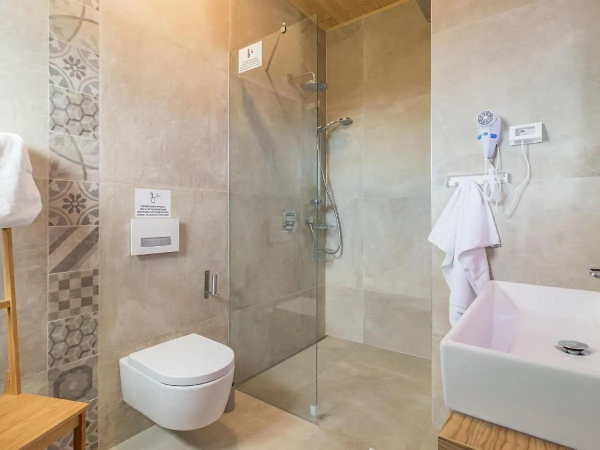 Luxurious Villa With Bubble Bath Svetvinčenat
